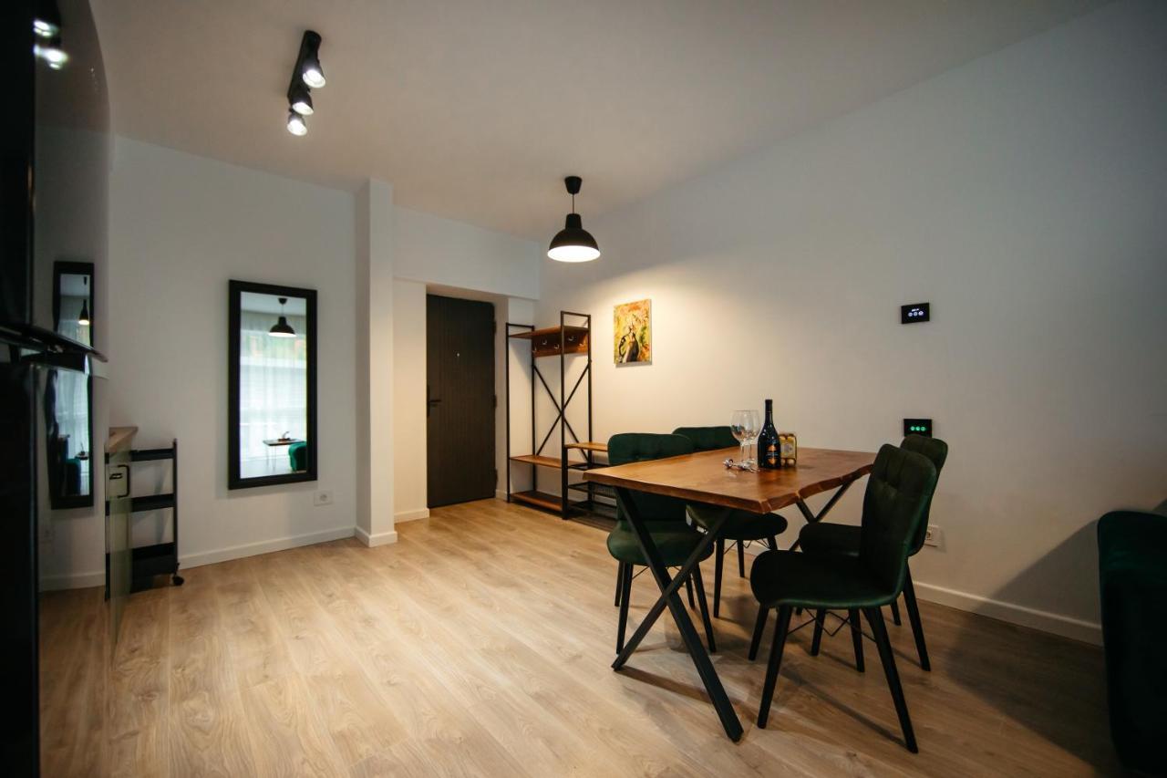 Mountain Retreat Apartment Sinaia Bagian luar foto