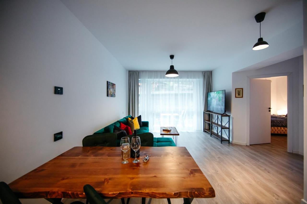 Mountain Retreat Apartment Sinaia Bagian luar foto